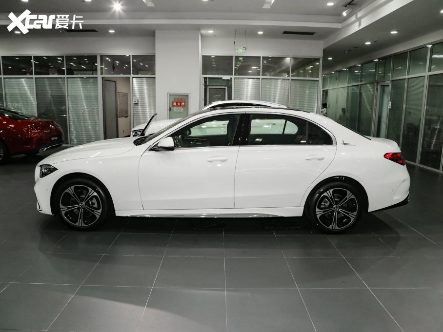 2023YC C 260 L \Ӱ 4MATIC