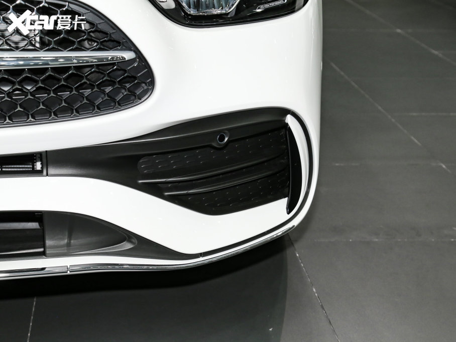 2023YC C 260 L \Ӱ 4MATIC