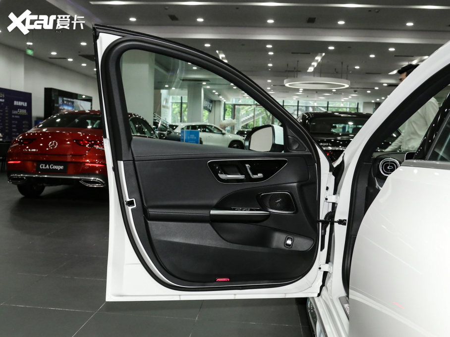 2023YC C 260 L \Ӱ 4MATIC