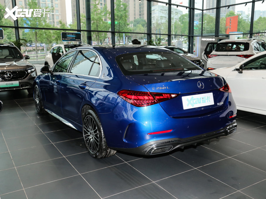 2023YC Ŀ C 260 L \Ӱ