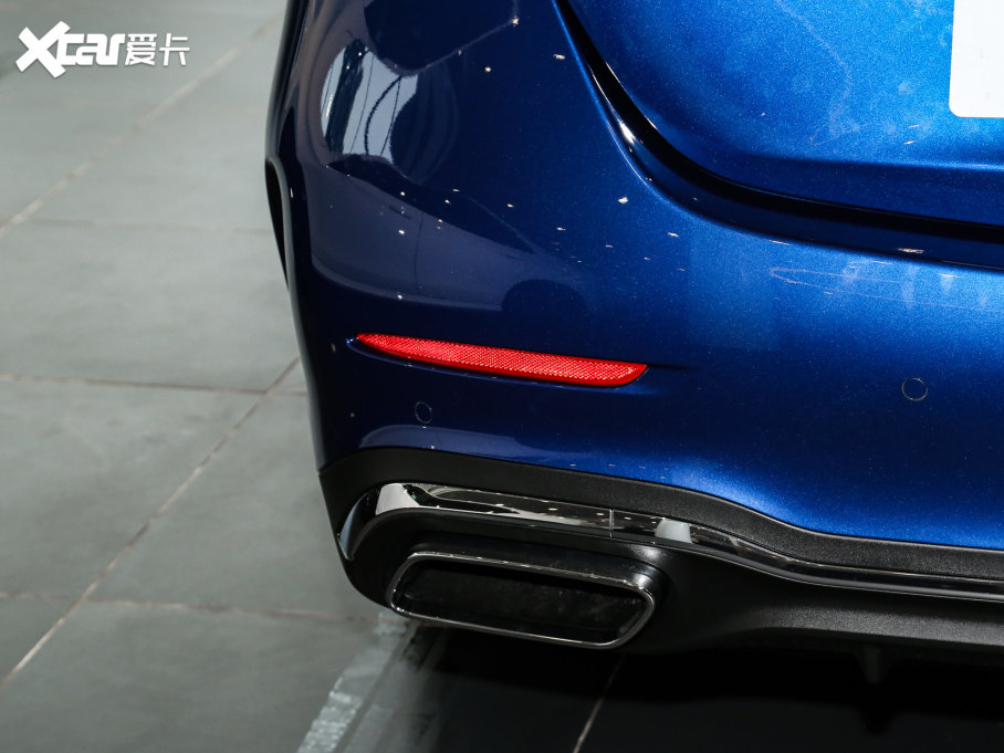 2023YC Ŀ C 260 L \Ӱ