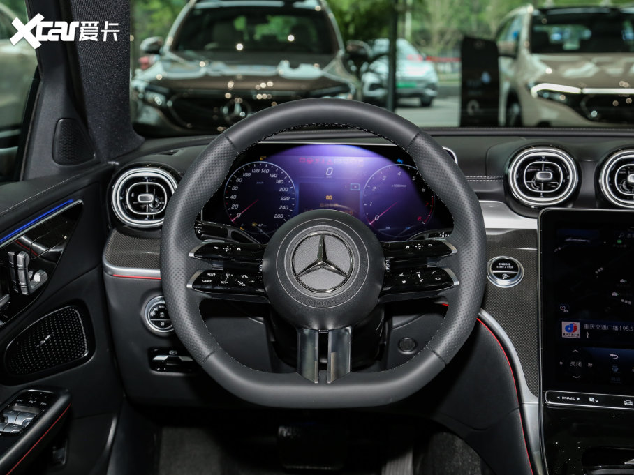 2023YC Ŀ C 260 L \Ӱ