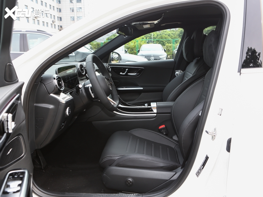 2023YC Ŀ C 200 L \Ӱ