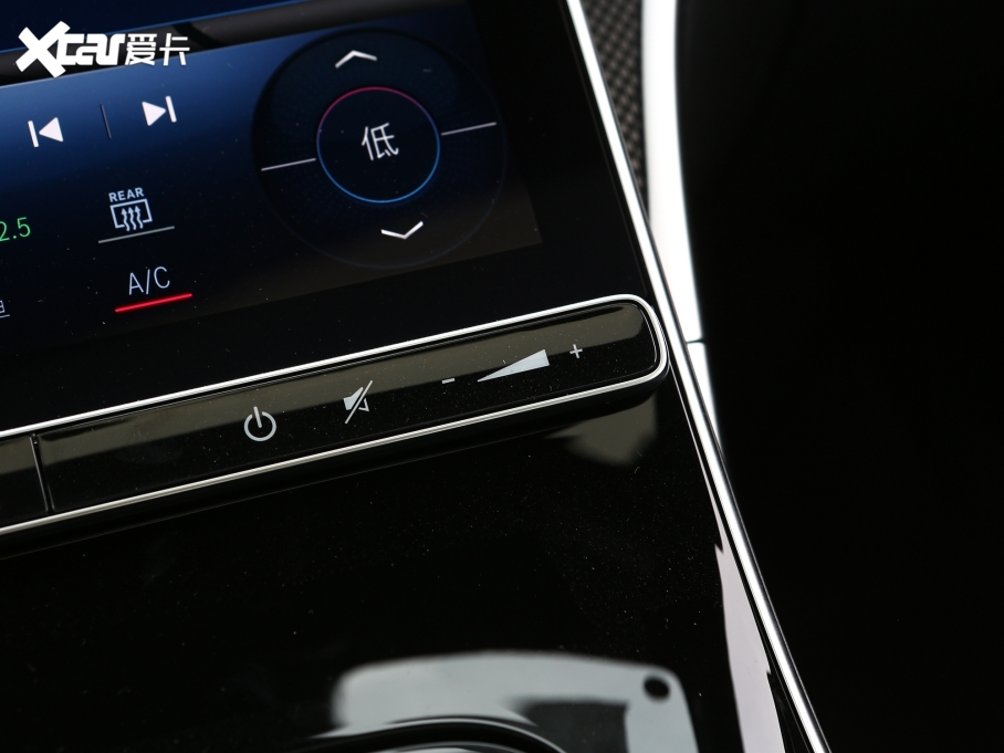 2023YC Ŀ C 200 L \Ӱ