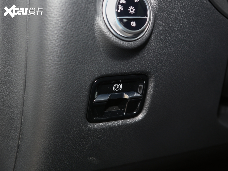 2023YC Ŀ C 200 L \Ӱ