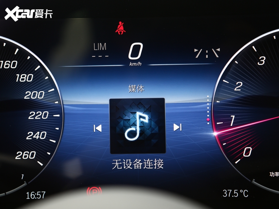 2023YC Ŀ C 200 L \Ӱ