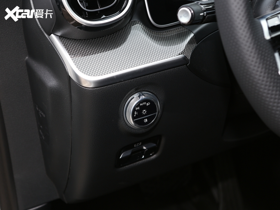 2023YC Ŀ C 200 L \Ӱ