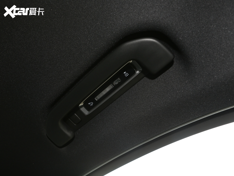 2023YC Ŀ C 200 L \Ӱ