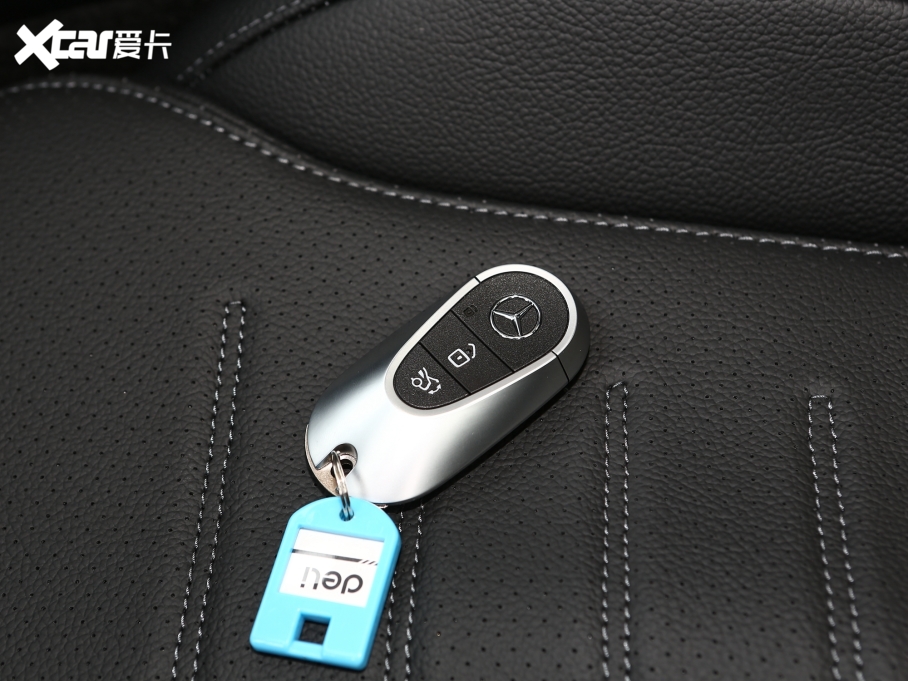 2023YC Ŀ C 200 L \Ӱ