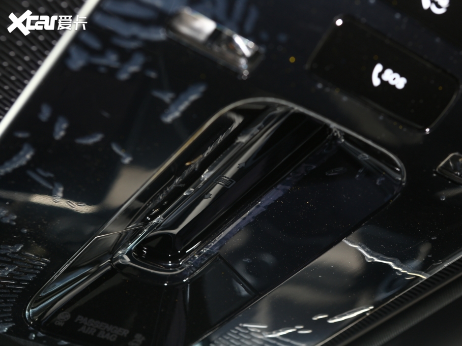 2023YC Ŀ C 260 L \Ӱ