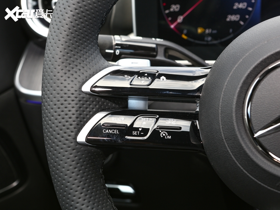 2023YC Ŀ C 260 L \Ӱ