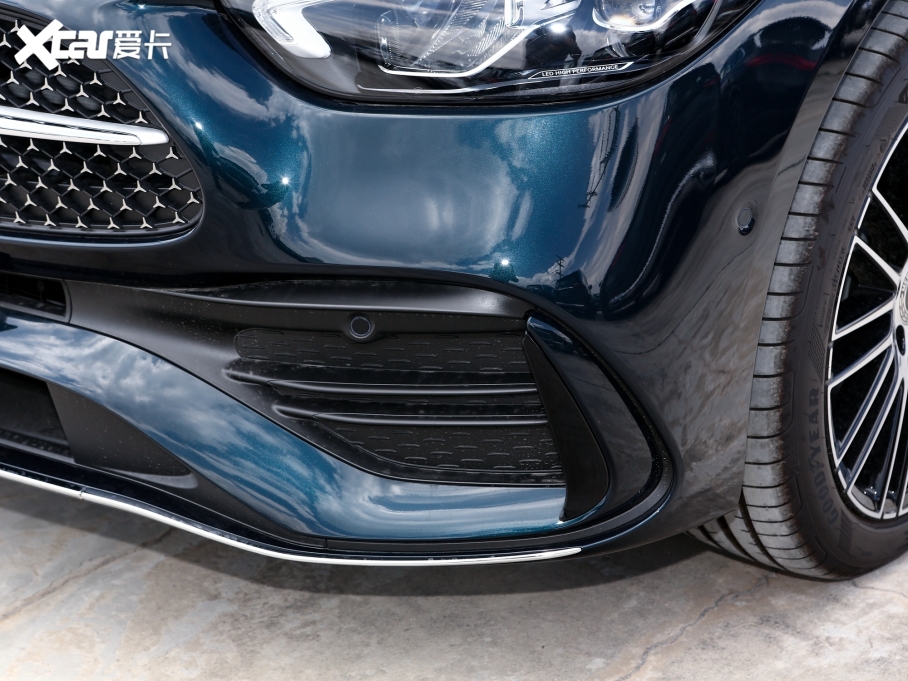 2023YC Ŀ C 260 L \Ӱ