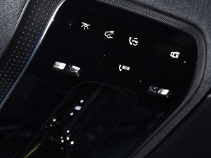 2023C 260 L п؅^(q)