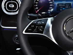 2023C 260 L п؅^(q)