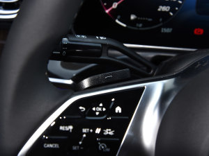 2023C 260 L п؅^(q)