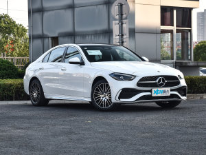 2023款C 260 L 运动版 右前45度