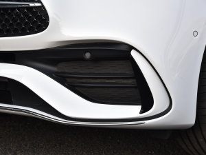 2023C 260 L \Ӱ (ji)^