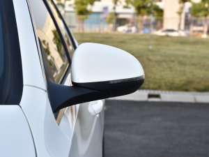 2023C 260 L \Ӱ (ji)^