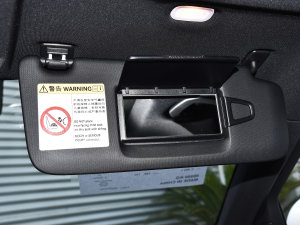 2023C 260 L \Ӱ ꖰ壨ң