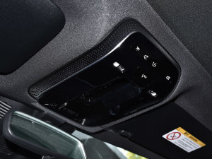 2023C 260 L \Ӱ п؅^