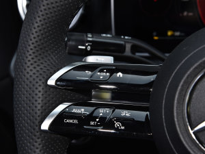 2023C 260 L \Ӱ п؅^