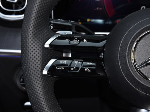 2023C 260 L \Ӱ п؅^