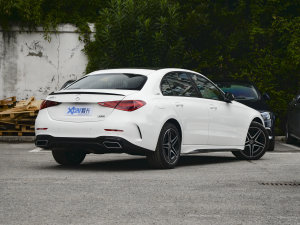 2023款C 260 L 皓夜运动版 右后45度
