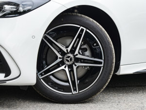 2023款C 260 L 皓夜运动版 轮圈