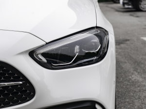 2023C 260 L ҹ\Ӱ (ji)^