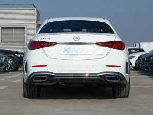 2023款C 200 L 运动版 正后	