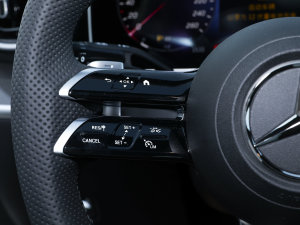 2023C 200 L \Ӱ п؅^