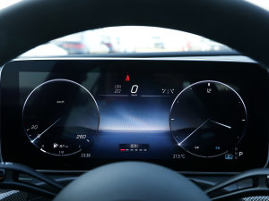 2023C 200 L \Ӱ п؅^