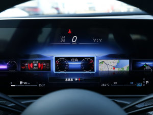 2023C 200 L \Ӱ п؅^