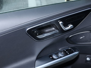 2023C 200 L \(yn)(dng) п؅^(q)