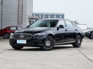 2023Ŀ C 260 L ǰ45