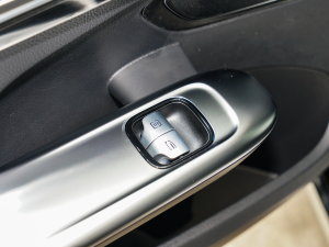 2023Ŀ C 260 L ܇ƅ^