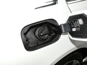 2023C 260 L \Ӱ 4MATIC ^