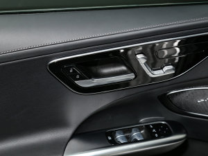 2023C 260 L \(yn)(dng) 4MATIC п؅^(q)