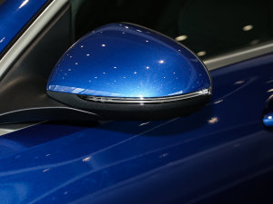 2023Ŀ C 260 L \Ӱ ^