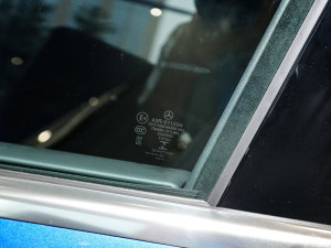 2023Ŀ C 260 L \Ӱ ^