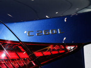 2023Ŀ C 260 L \Ӱ ^