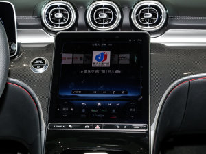 2023Ŀ C 260 L \Ӱ п؅^