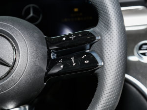 2023Ŀ C 260 L \Ӱ п؅^