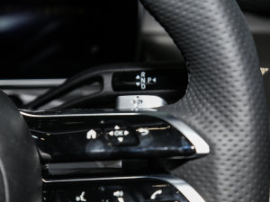 2023Ŀ C 260 L \Ӱ п؅^