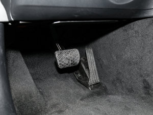 2023Ŀ C 260 L \Ӱ п؅^