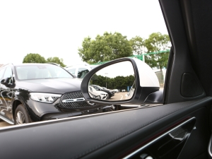 2023Ŀ C 200 L \Ӱ ^