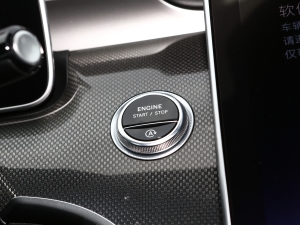 2023Ŀ C 200 L \Ӱ п؅^(q)