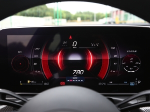 2023Ŀ C 200 L \Ӱ п؅^