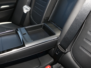 2023Ŀ C 260 L \Ӱ g