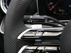 2023Ŀ C 260 L \Ӱ п؅^